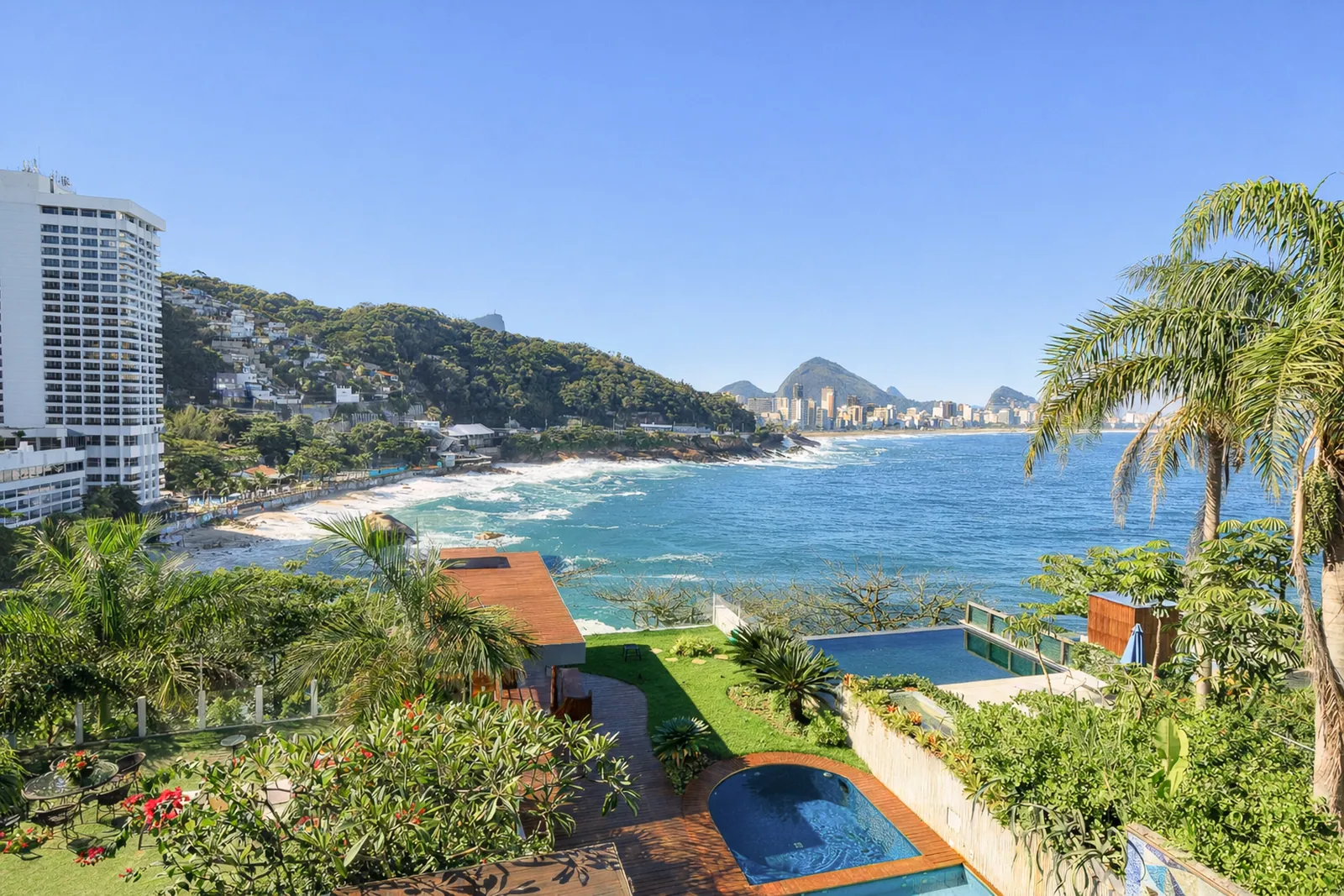 The garden and pools above the coastline toward Ipanema